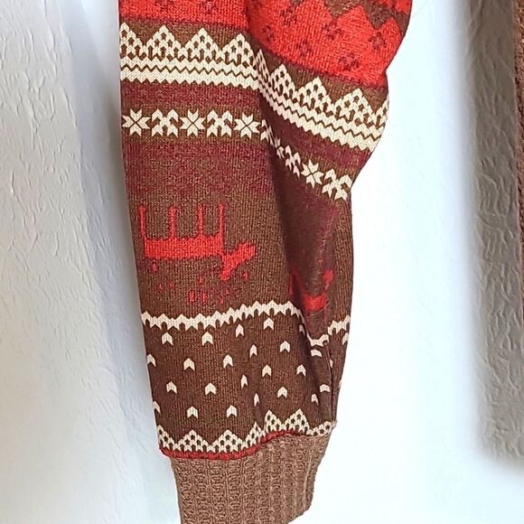 Waffle Knit Top Brown, Rusty Red & White Printed Longsleeves, Size Large - Picture 4 of 7